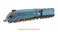 2S-008-008 Dapol A4 Steam Locomotive number 4468 named "Mallard" in LNER Garter Blue livery with valances